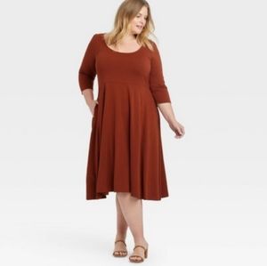 NWT Ava Viv Midi dress stretch